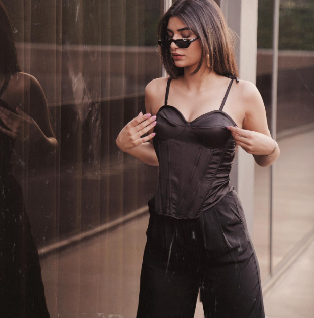IZZY Top