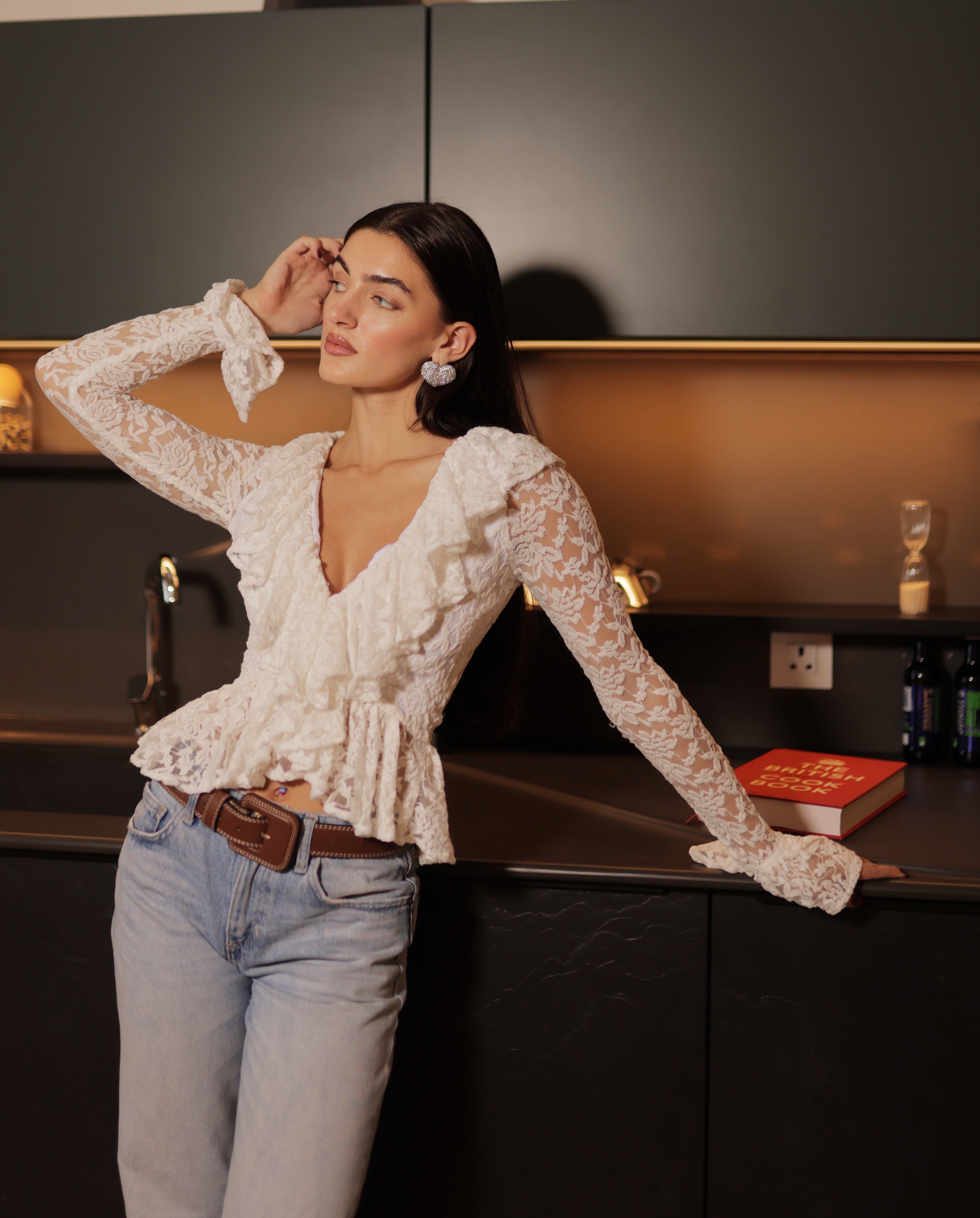 KYLIE TOP WHITE ♡